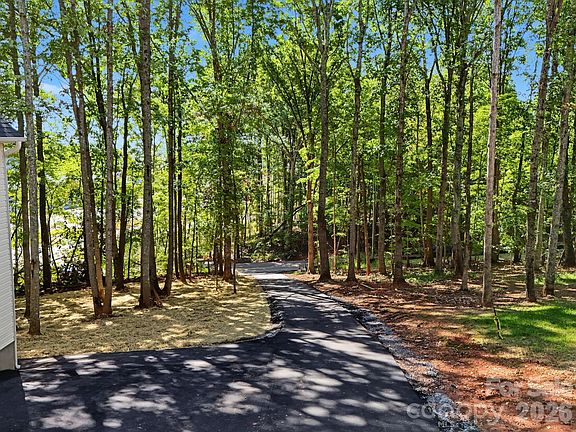 2nd image of 5290 W Liberty Hill Rd