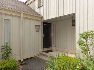 399 Heritage Vlg #E, Southbury, CT 06488