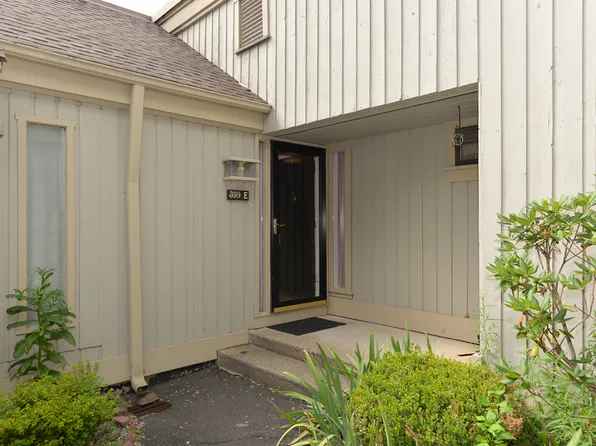399 Heritage Village #E, Southbury, CT 06488