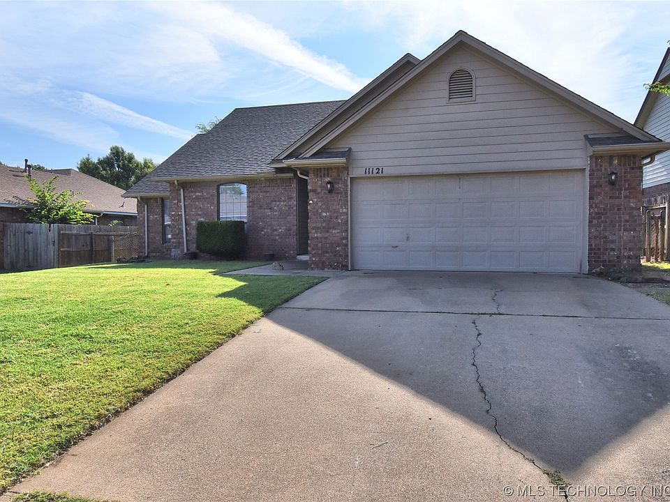 1st image of 11121 S 106th Avenue