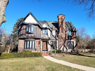 716 Berkshire Rd, Grosse Pointe Park, MI 48230