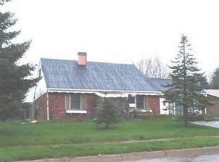 1422 Texas Dr, Xenia, OH 45385