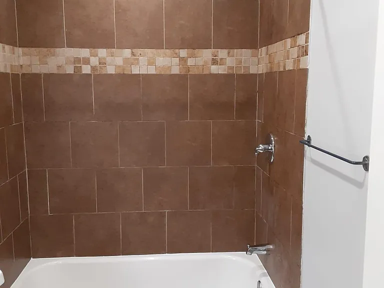 4927 Knox St #2 — Photo 7