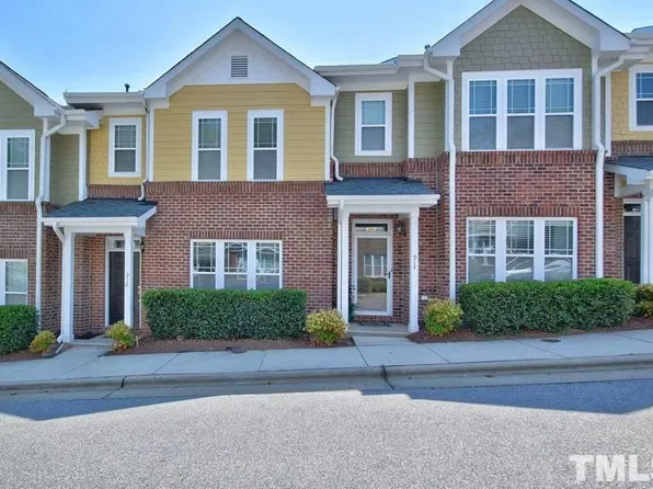 929 Morris Dale Ln, Cary, NC 27519