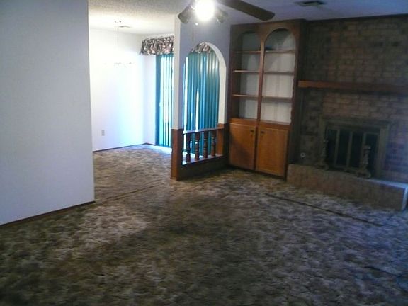 2nd image of 6215 NW Cheyenne Ave