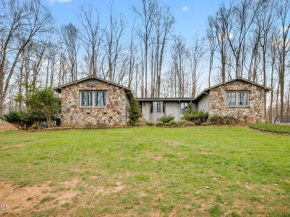 5204 Foxfire Pl, Kingsport, TN 37664