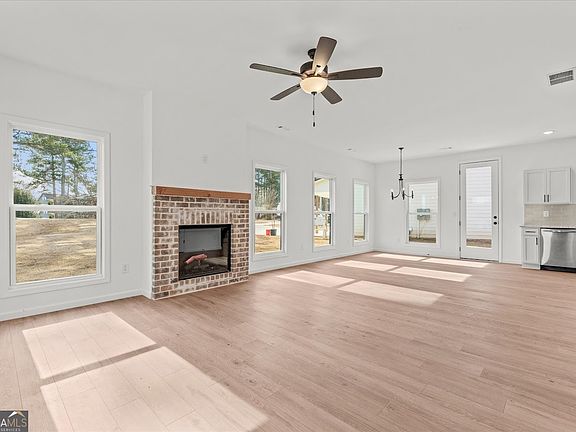 3rd image of 105 Burns Rd Lot 1