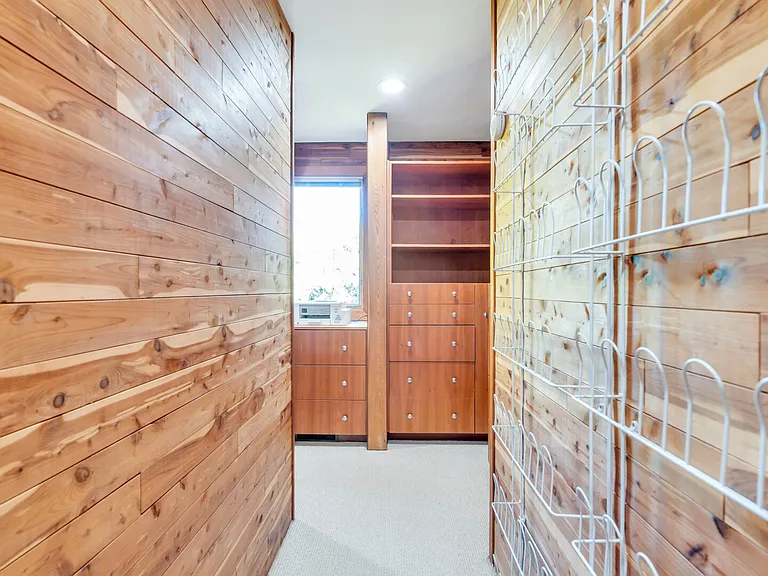 9 Landsdowne Ln — Photo 32