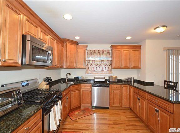 3rd image of 126 Wilson St