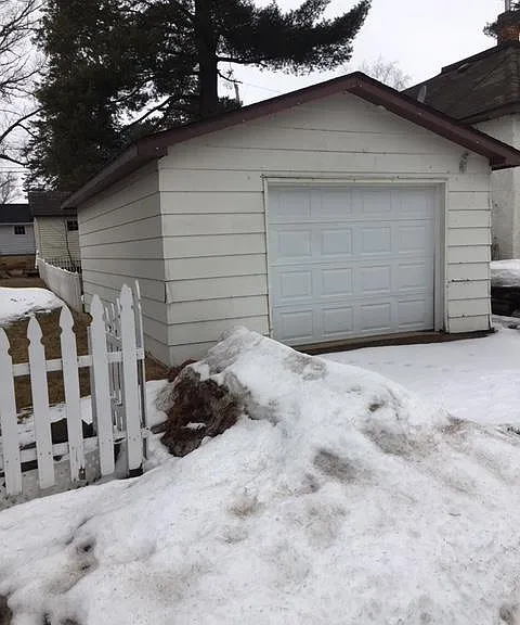 718 Iowa Ave N — Photo 13