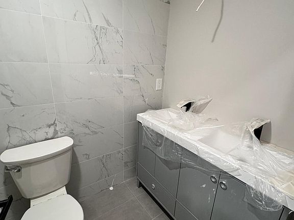 4th image of 6116 Jefferson St #2