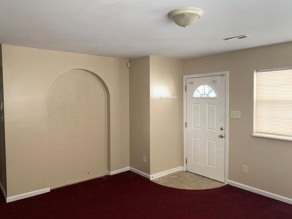 4th image of 2901 Hillside Ave