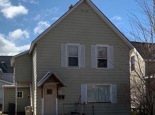 424 Cherry St, Negaunee, MI 49866