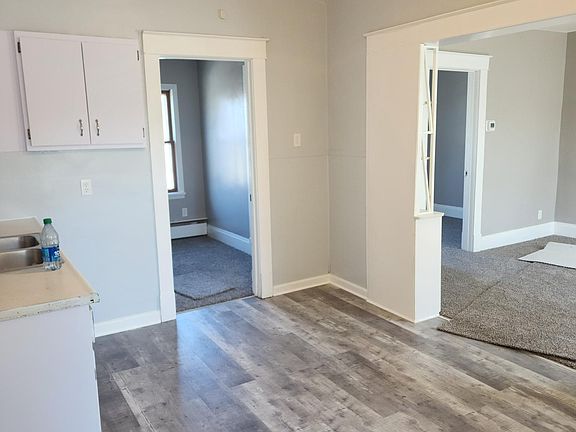 2nd image of 449 27th St #2