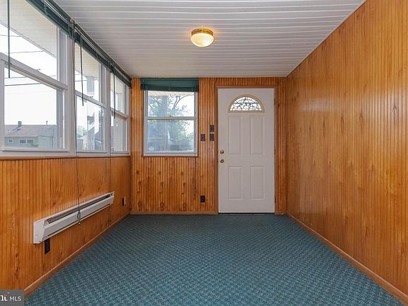 4th image of 2411 Saratoga Ave