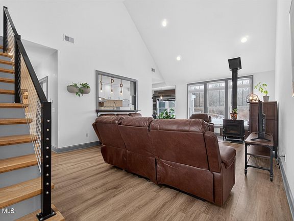 5th image of 336 Shellstone Road