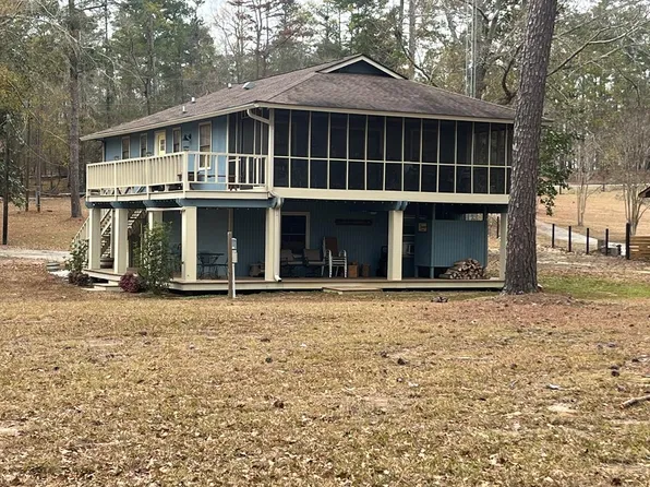 379 Englewood Dr, Abbeville, AL 36310