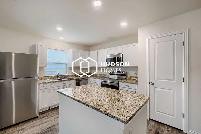 2430 Bermuda Dr — Photo 6