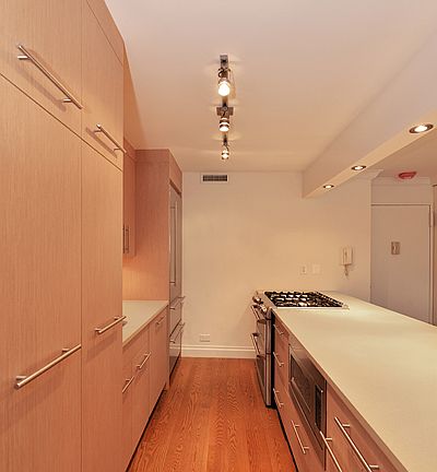 3rd image of 400 E 54th St APT 30A