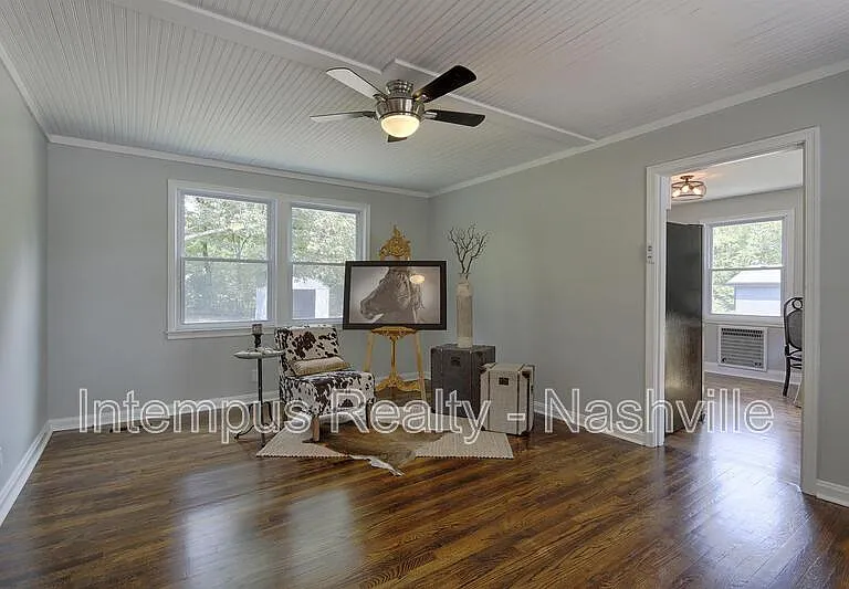 98 Oriel Ave — Photo 4