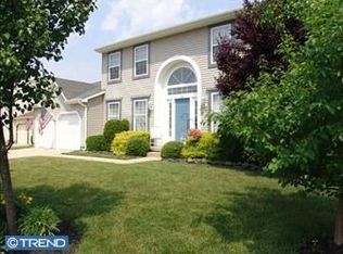 30 Whitall Dr, Sicklerville, NJ 08081