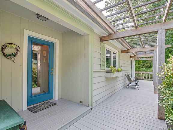 3rd image of 26 Southwood Rd