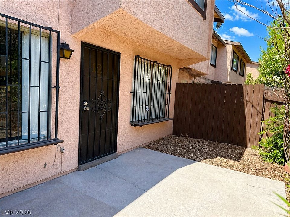 1st image of 4338 Caliente St APT 12