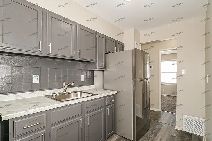10312 Galloway Dr — Photo 7