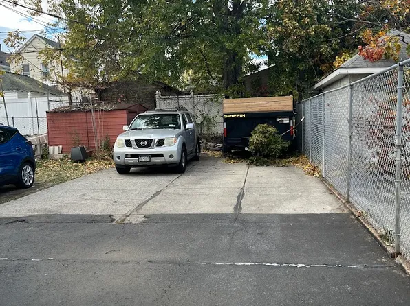 115-26 Van Wyck Expressway image 5 of 19