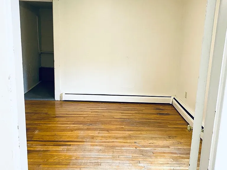 75 Washington St — Photo 4