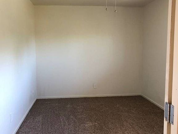 5th image of 2401 Marconi Ave APT 22