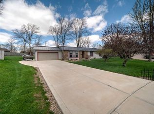 470 Heritage Dr, Danville, IN