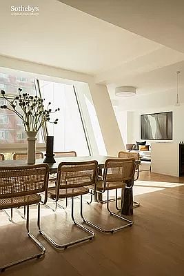 2nd image of 515 W 23rd St APT 4
