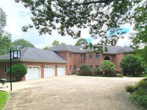 4 Quaker Meadow Ln, Warren, PA 16365