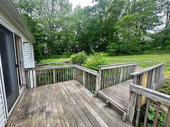 5th image of 54 Walnut St #4