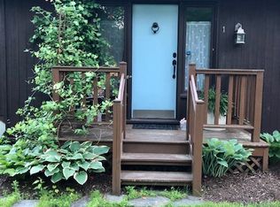 1 Hatfield Rd, Bellows Falls, VT 05101