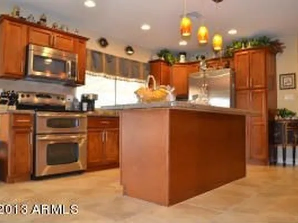 4702 W Shaw Butte Dr, Glendale, AZ 85304