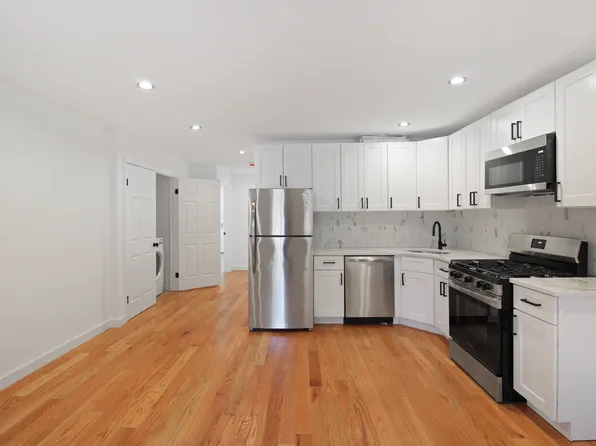 724 Marcy Avenue image 1 of 16