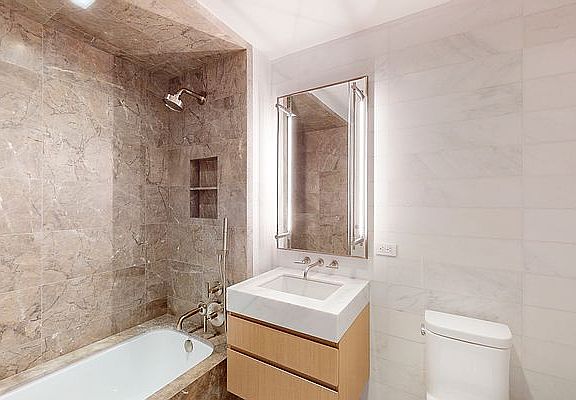 5th image of 101 W 14th St #9C