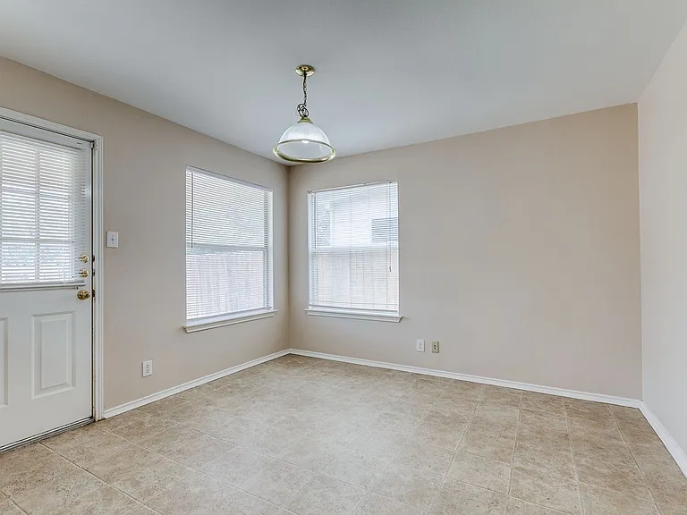 1239 Lynx Bnd — Photo 11