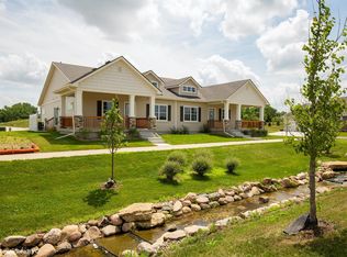 9889 Thorton Dr, Johnston, IA 50131