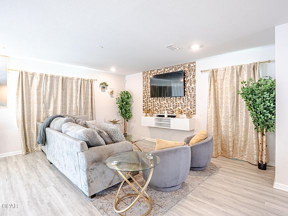 2nd image of 6606 Atkins Rd