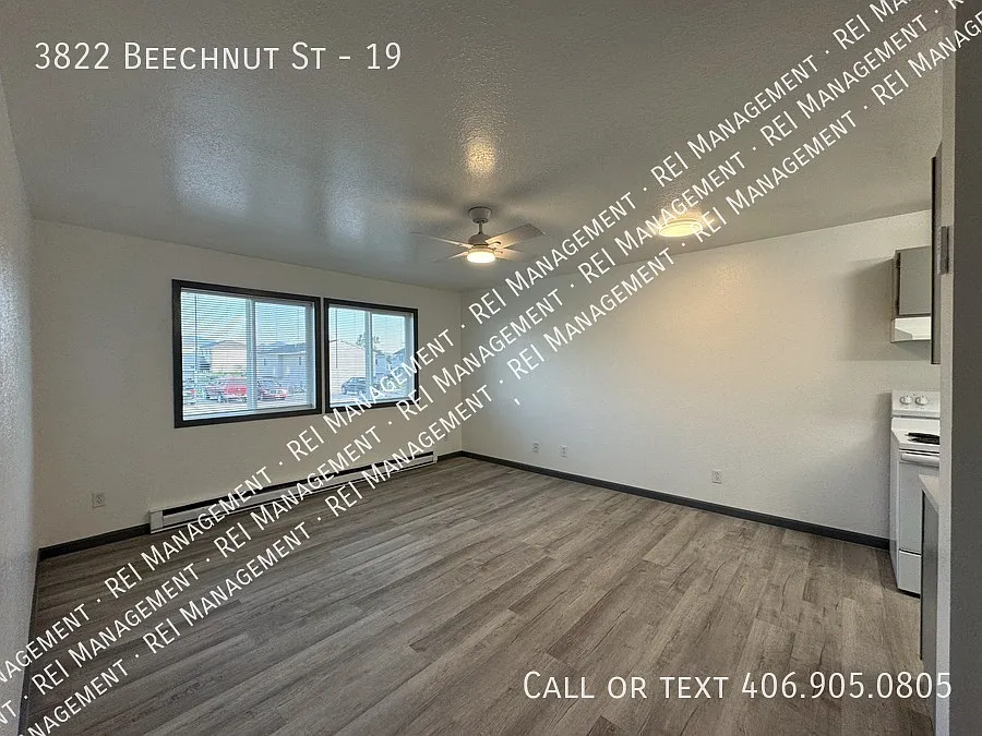 2-bed, 1-bath Top Floor Apartment in East Helena — Photo 2
