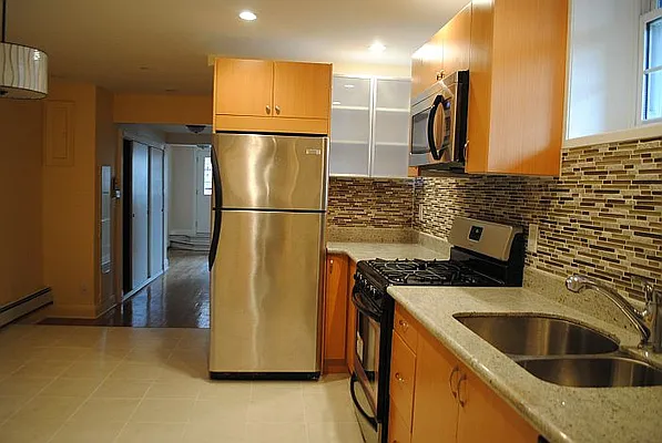 Rented by Sapphire Property Group | media 63