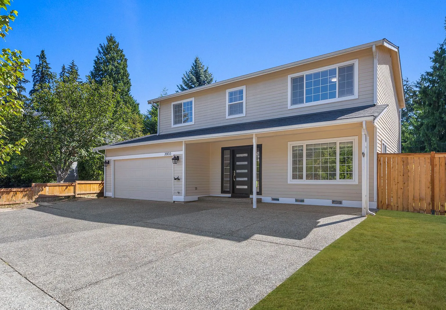 4 bed, 2.5 bath, 1848 sqft, $3,750 — Photo 1