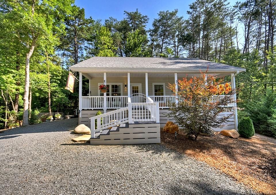 1st image of 198 Laurel Dr