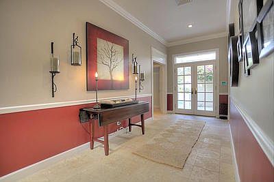 Entry / Foyer