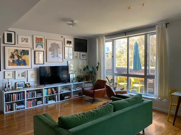 324 Grand Avenue image 2 of 11