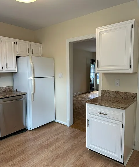 Spacious kitchen with eat in space