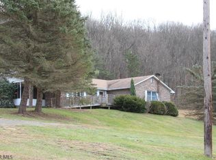 340 Seven Ducks Ln, Everett, PA 15537